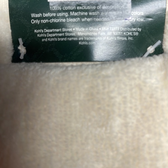 NWT st. Nicholas square Holly Wreath Monogrammed Cream Hand Towels(M), 2 - Picture 3 of 6